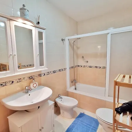 بيت للعطل Casa Familia Carabeo