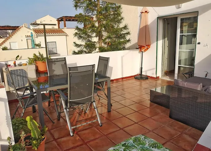 Casa Familia Carabeo Дом отдыха Нерха